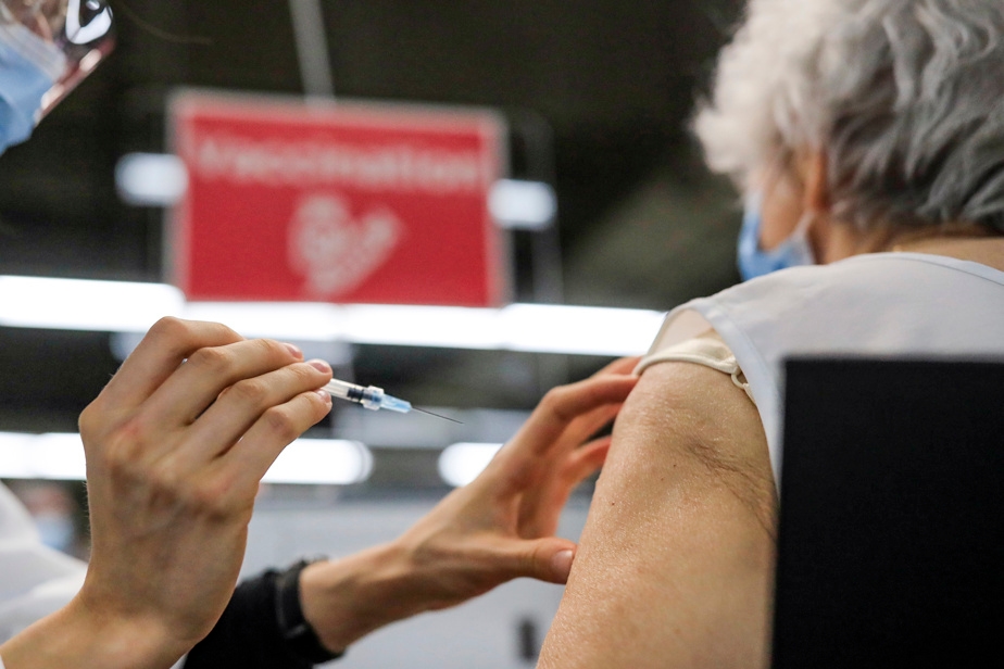 Des vaccins pour les 75 ans et plus, selon le Comité sur l'immunisation du Québec