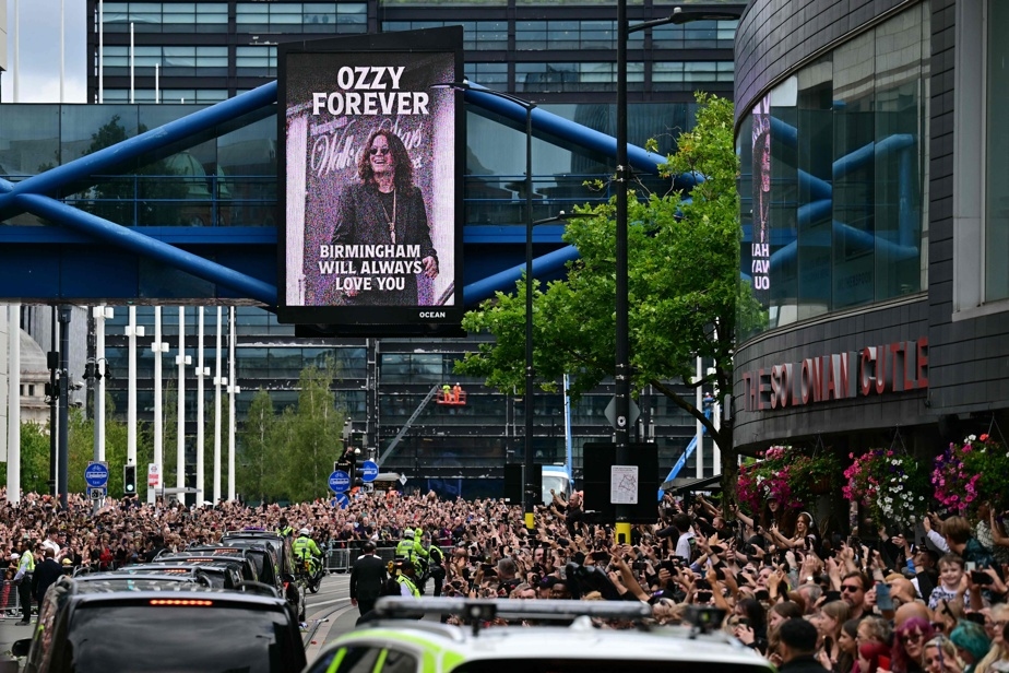 Dernier hommage de milliers de fans à Ozzy Osbourne