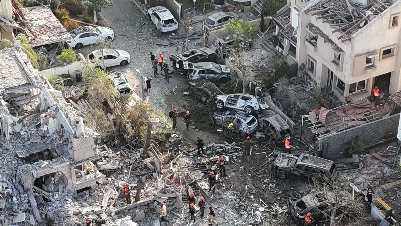 خسائر بشرية ودمار غير مسبوق وسط إسرائيل