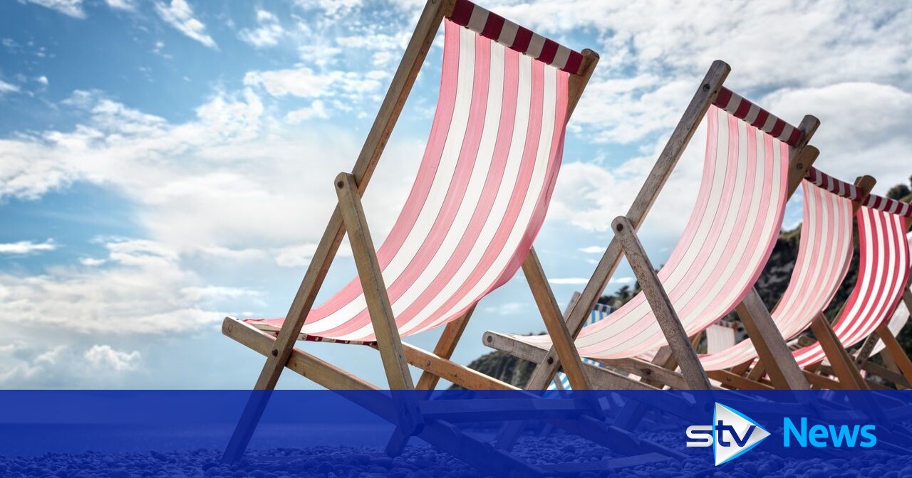 Warning not to swim at two beaches after 'high levels of bacteria' found
