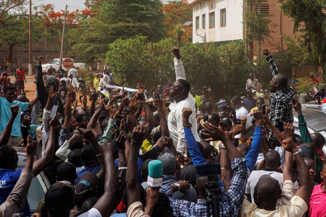 Mali's military government dissolves all political parties