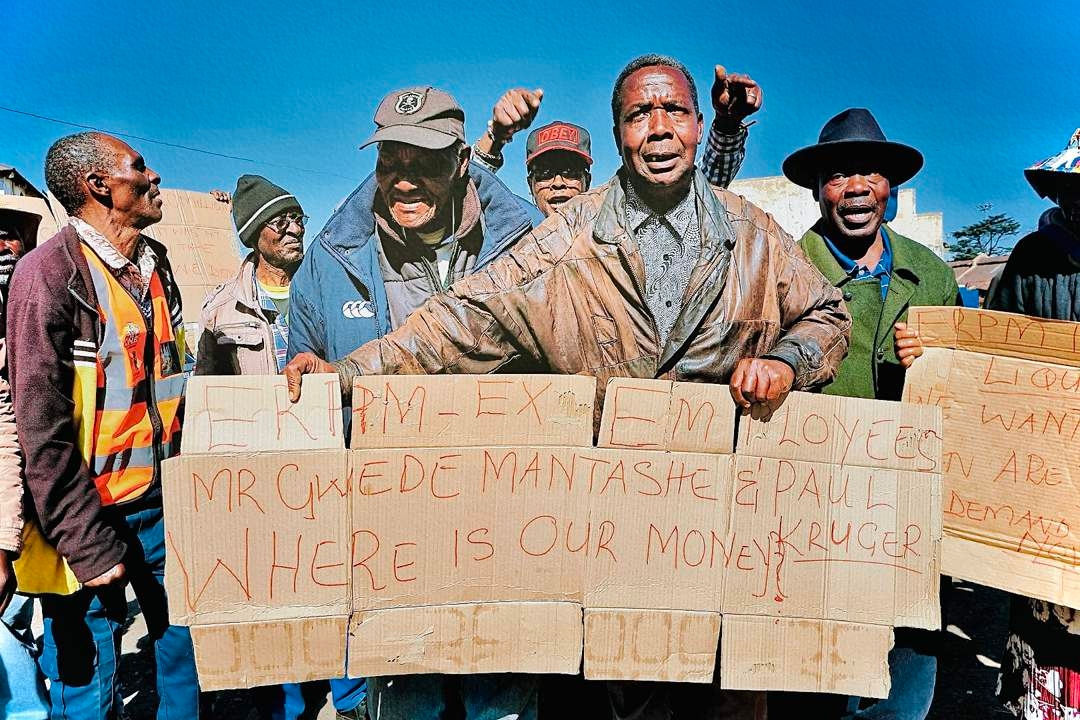 Ex-mine workers and families accuse Mantashe, NUM of betrayal, demand ‘R40m, with interest'