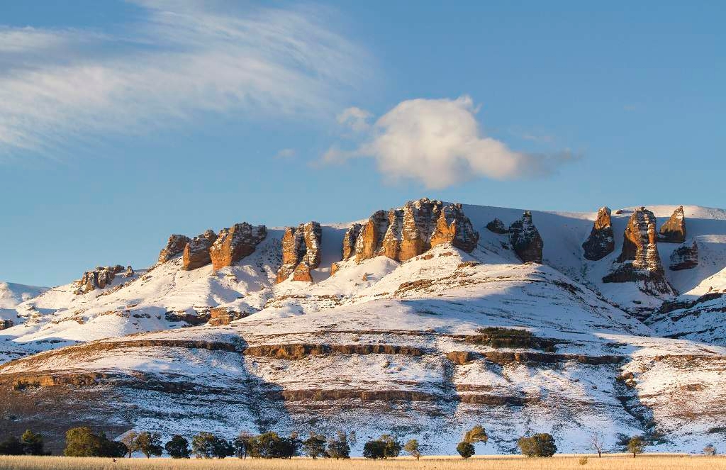 Tuesday's weather: Disruptive snow, heavy rain, cold, damaging winds in some regions
