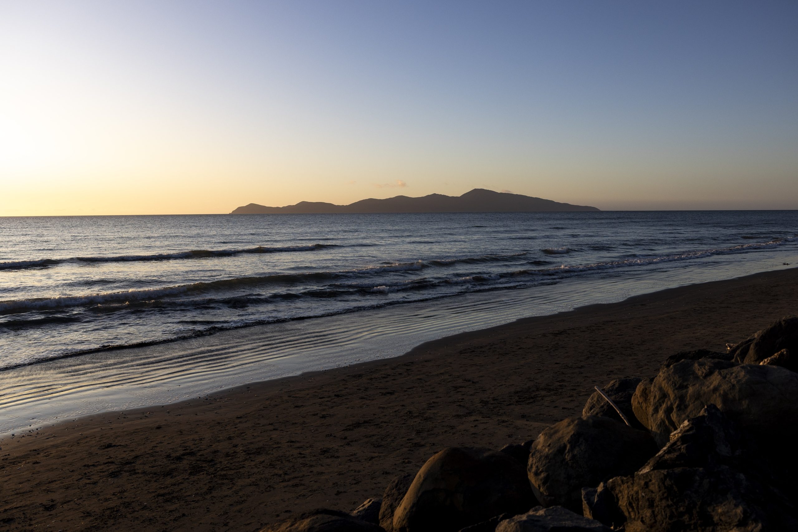 Govt decision-less as court approves more coastline titles to Māori applicants