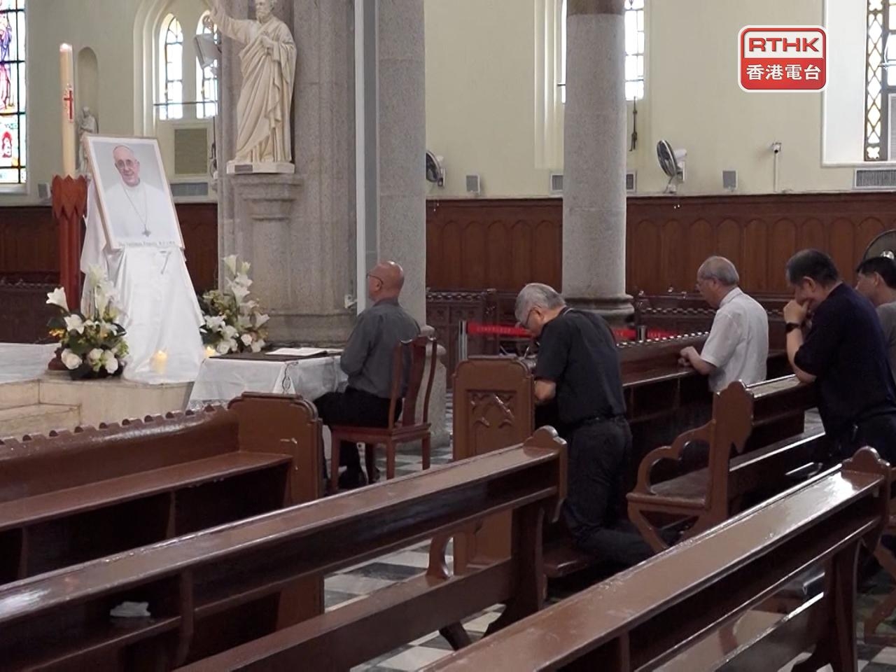Outpouring of sorrow for pope who healed China ties