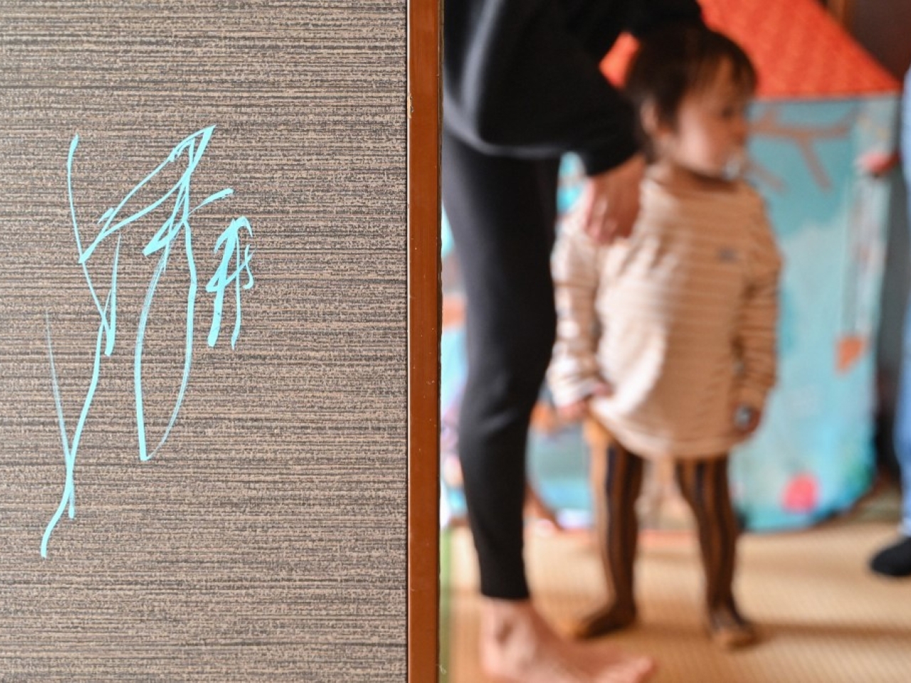 Thumbelina hands down an art star at just a year old