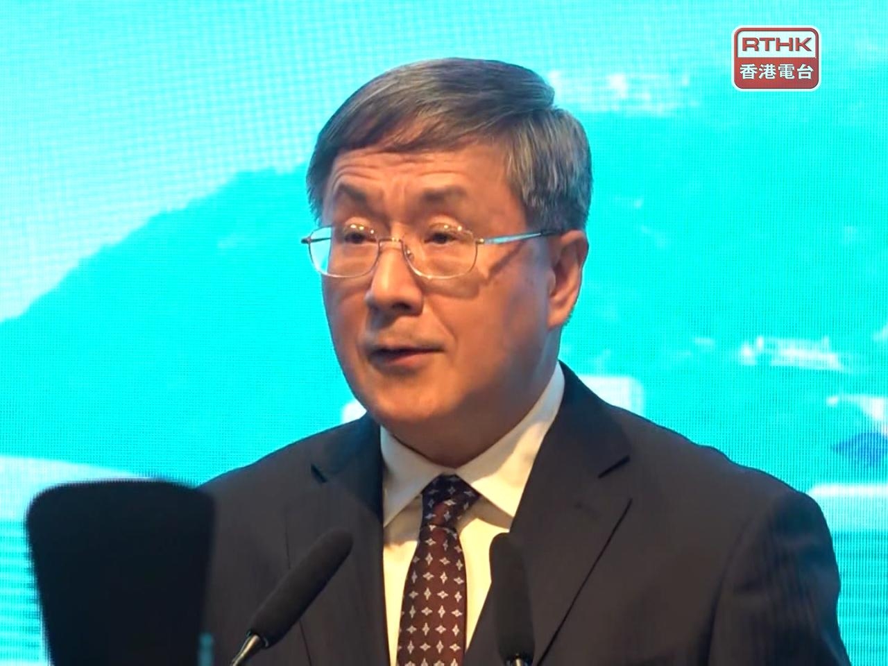 Govt working to improve labour import scheme