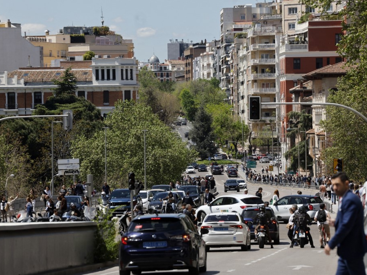 Massive blackout hits Spain, Portugal, France