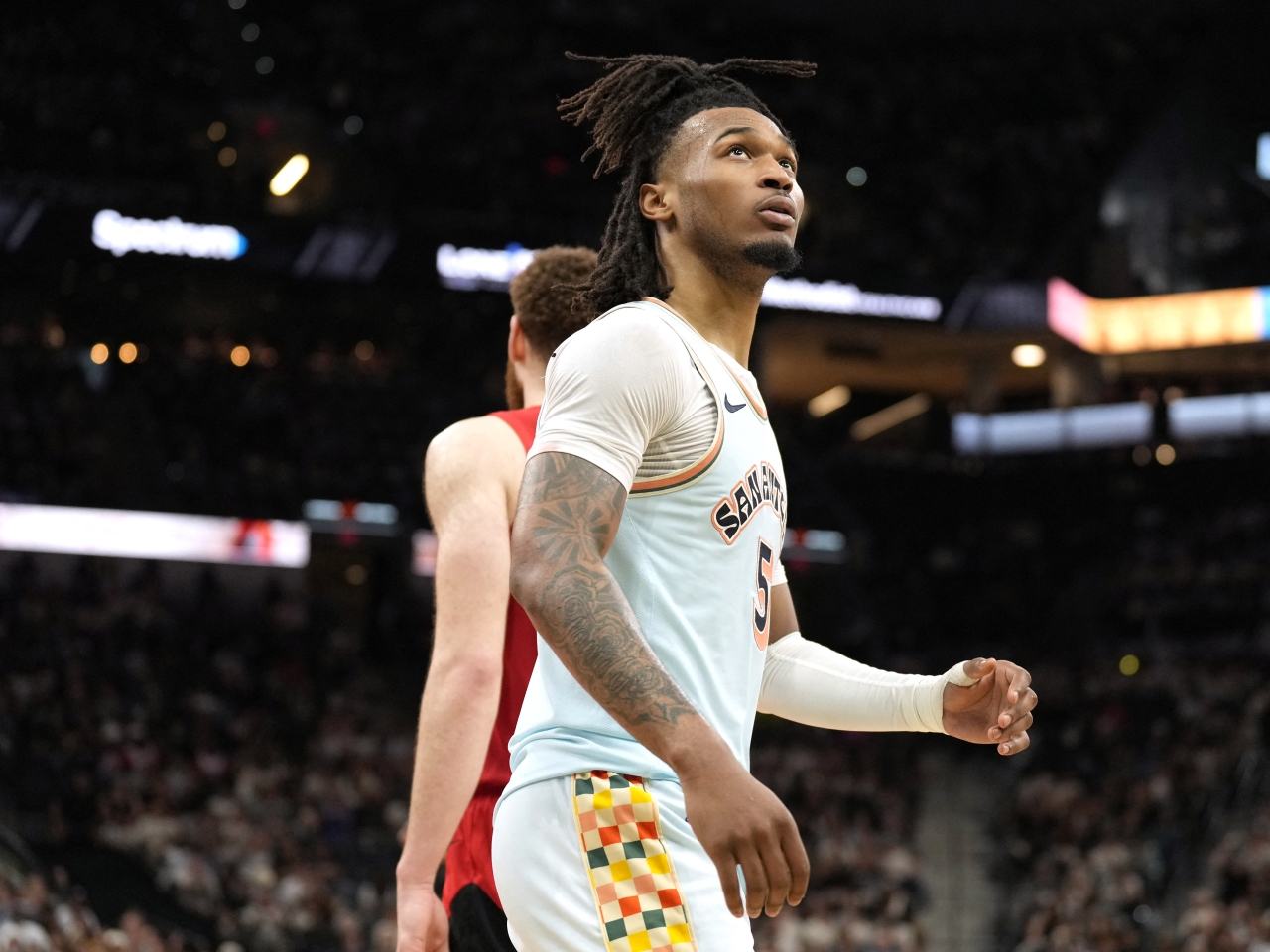 Spurs' Castle wins NBA Rookie of the Year award