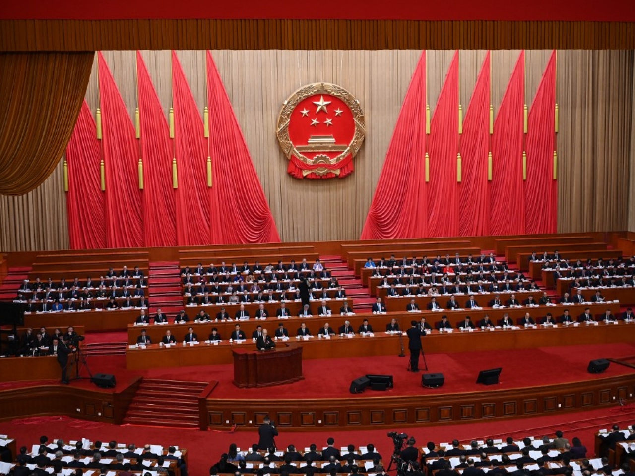 China adopts law promoting private sector