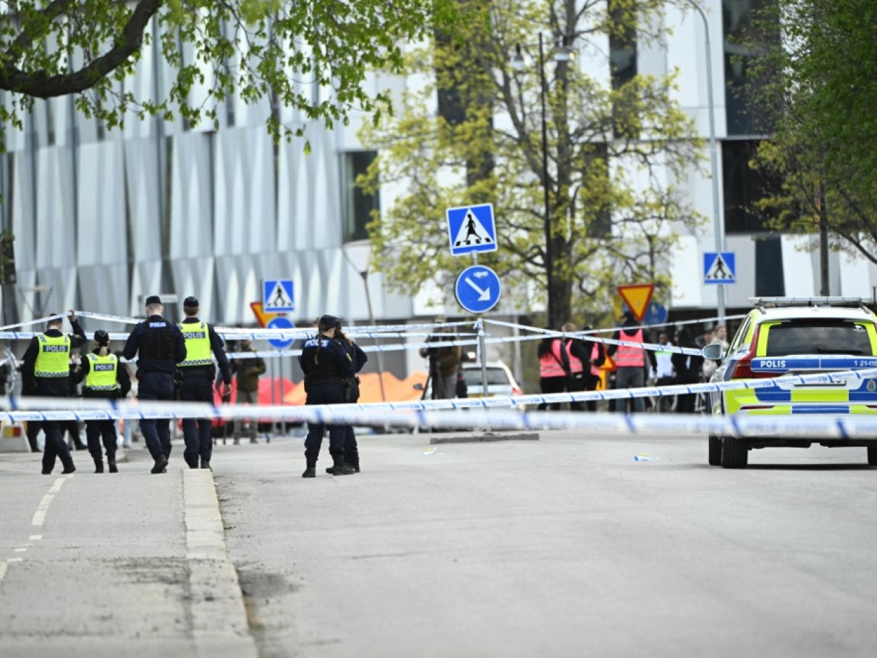 Sweden arrests teen after triple killing at hair salon