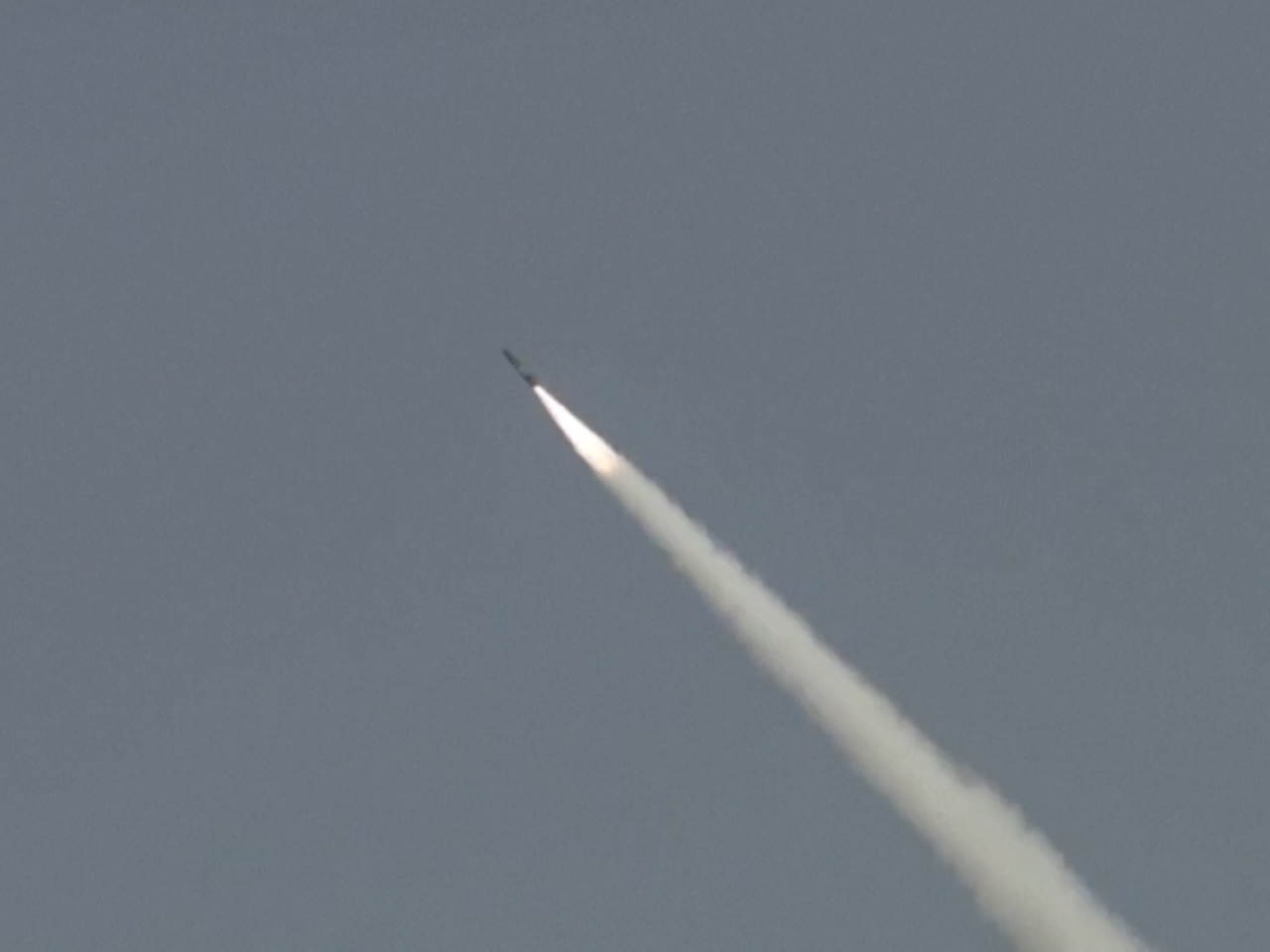 Pakistan conducts second missile test