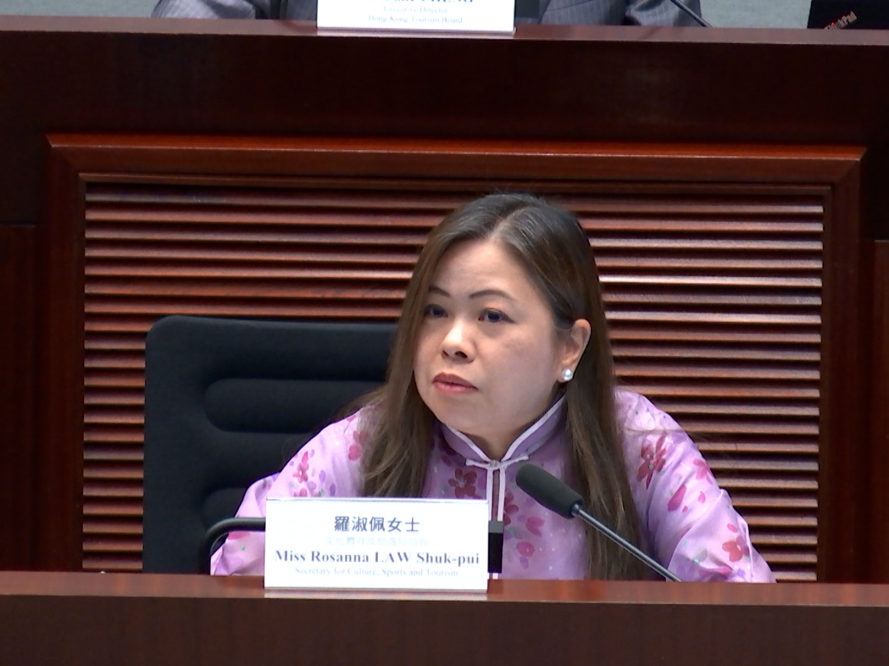 HK has the capacity to welcome more tourists: Law