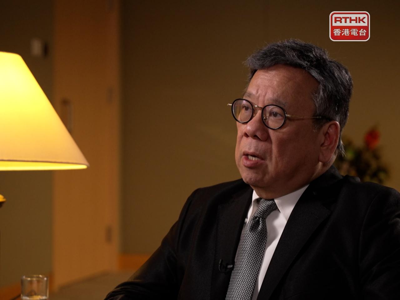 HK 'has the fibre to lead in wireless technology'