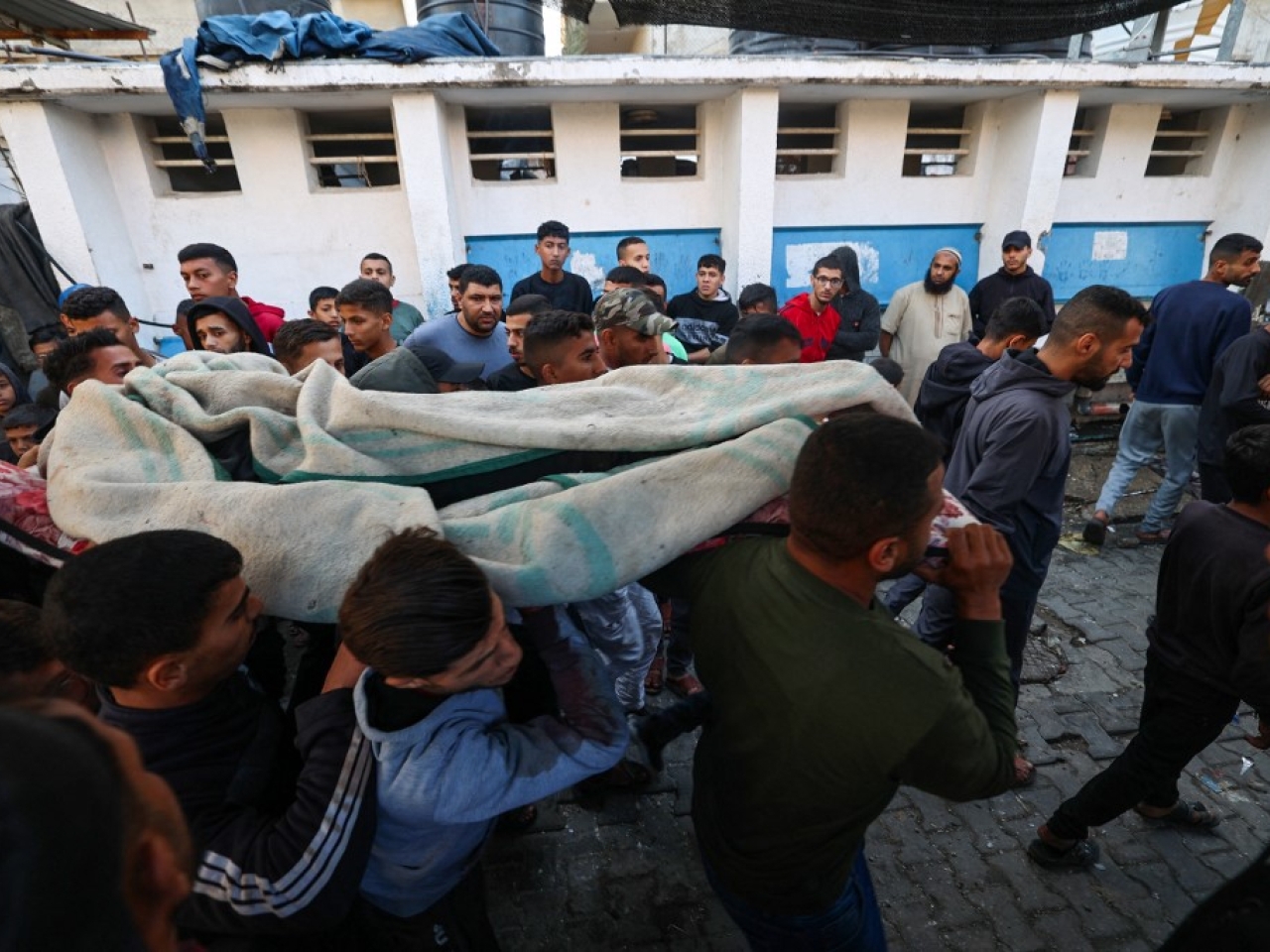Hamas releases video of two Israeli hostages alive