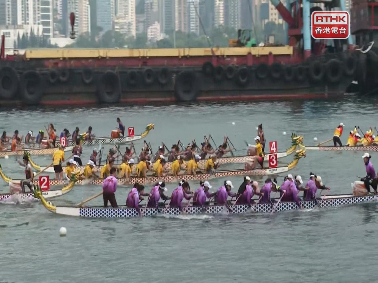 Carnival kicks off Dragon Boat Festival ahead of races