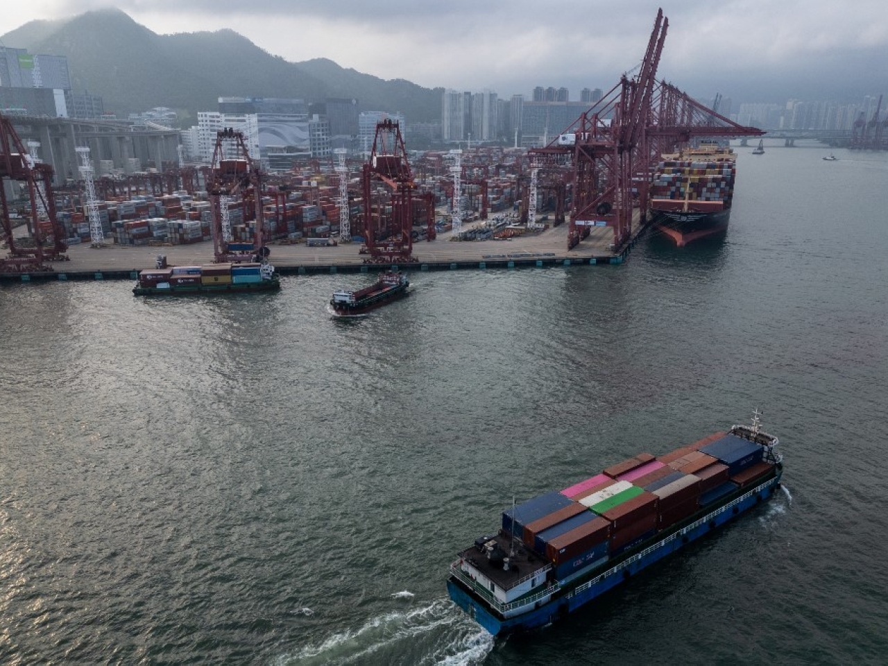 DAB hosts talks on strengthening HK's logistics role