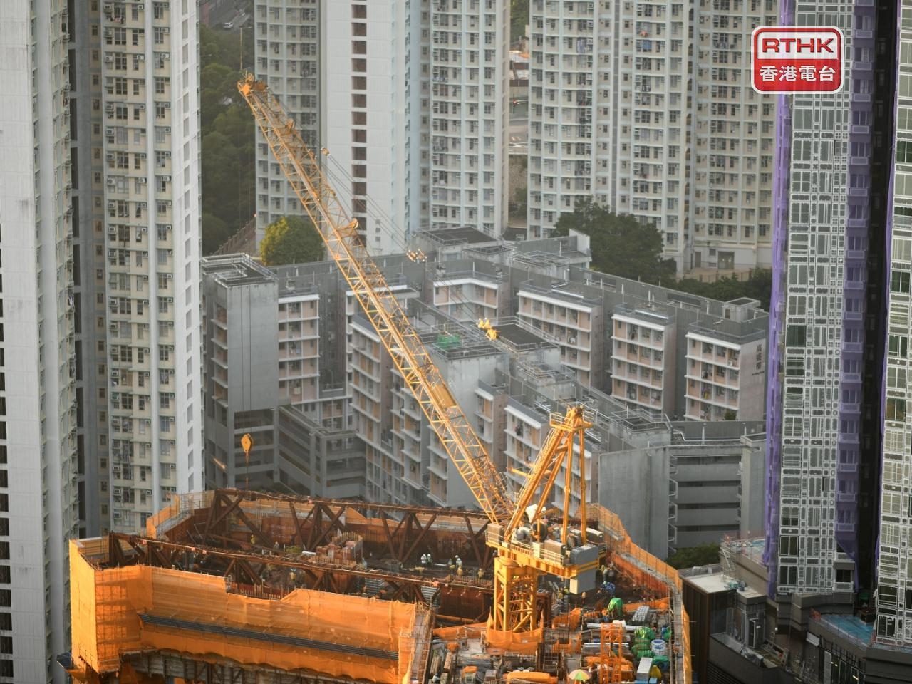 Call to minimise fallout from builder's projects ban