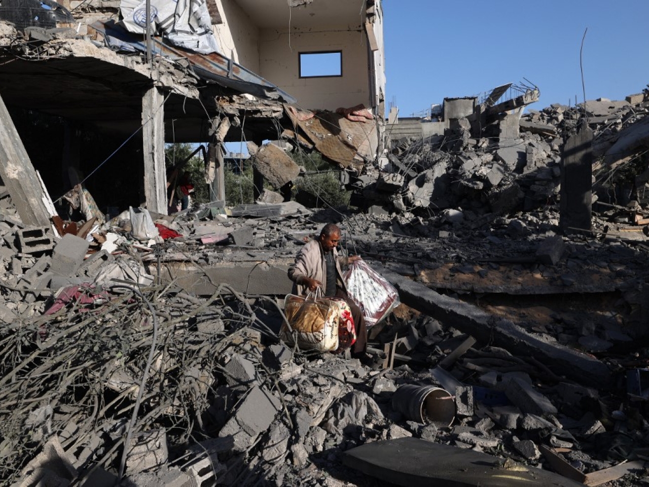 Rescuers say 9 children of Gaza doctor couple killed