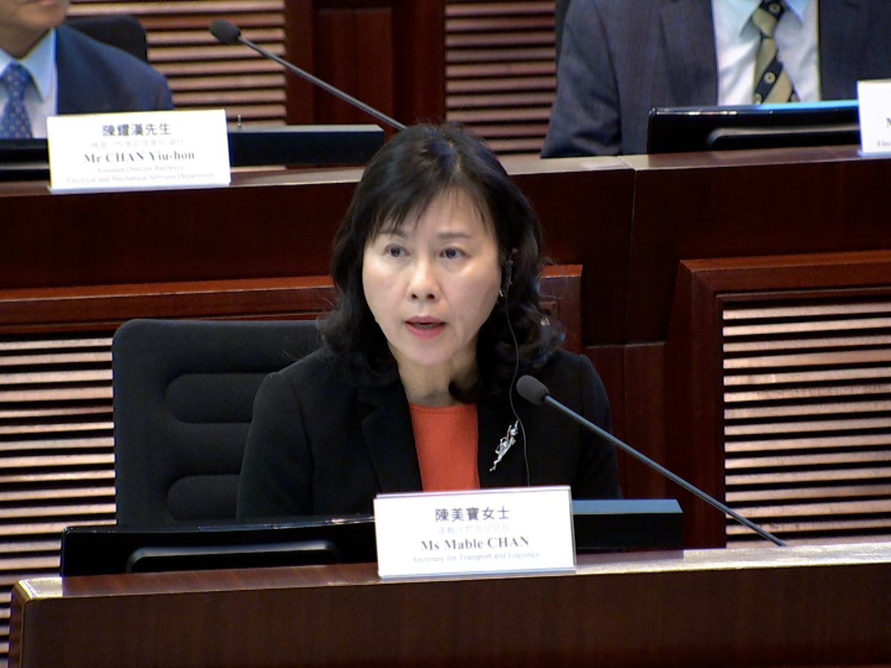 MTR to compensate commuters HK$19m for stoppages