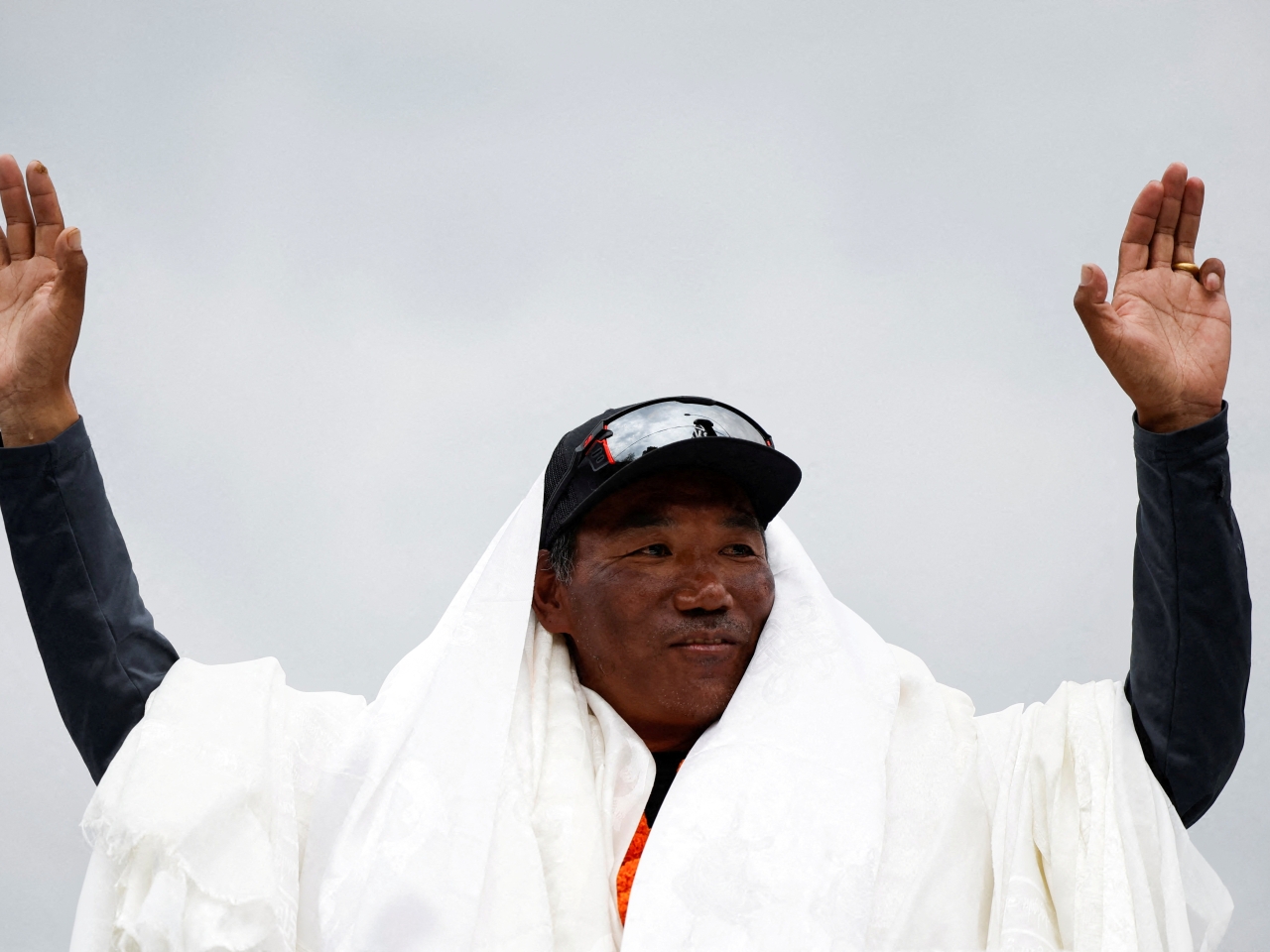 'Everest Man' breaks own record with 31st summit