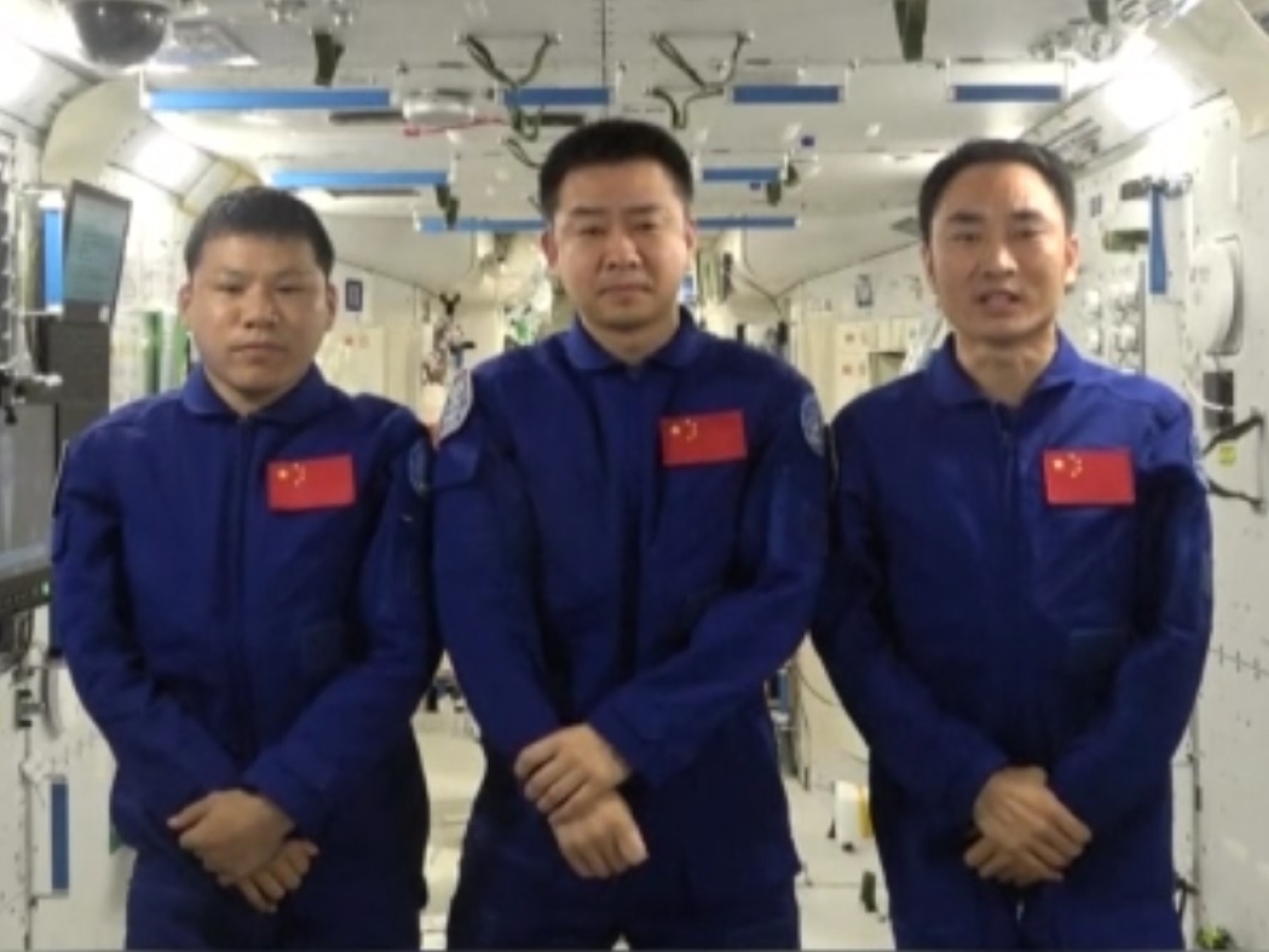 Shenzhou-20 crew sends video greetings from space