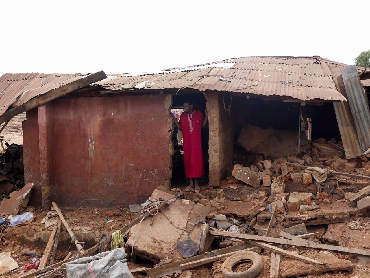 Rescue underway after Nigeria flood kills over 150