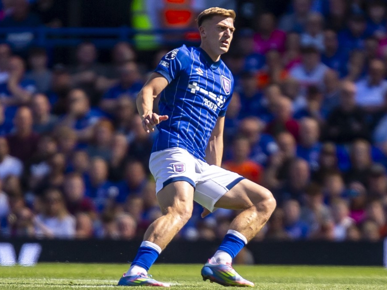 Chelsea win race to sign Ipswich striker Delap