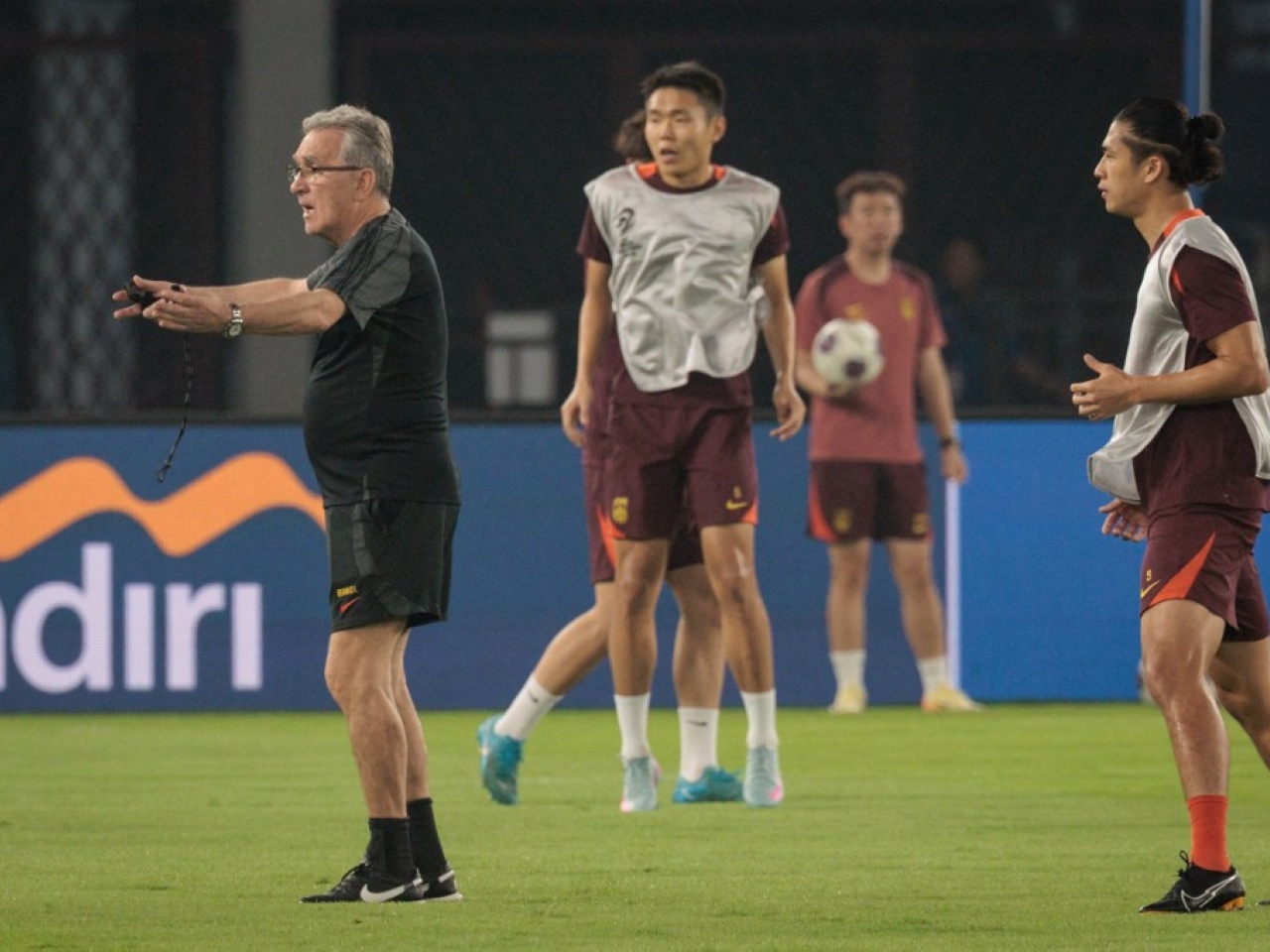 World Cup hopes on the line for China in Jakarta