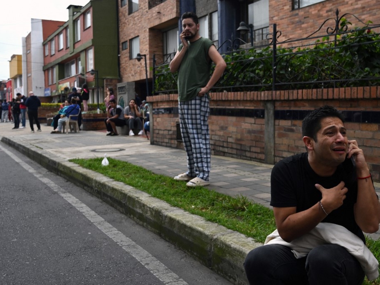 Powerful 6.3 magnitude quake shakes Bogota