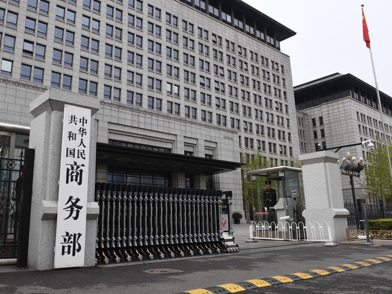 China extends anti-dumping probe into EU pork imports