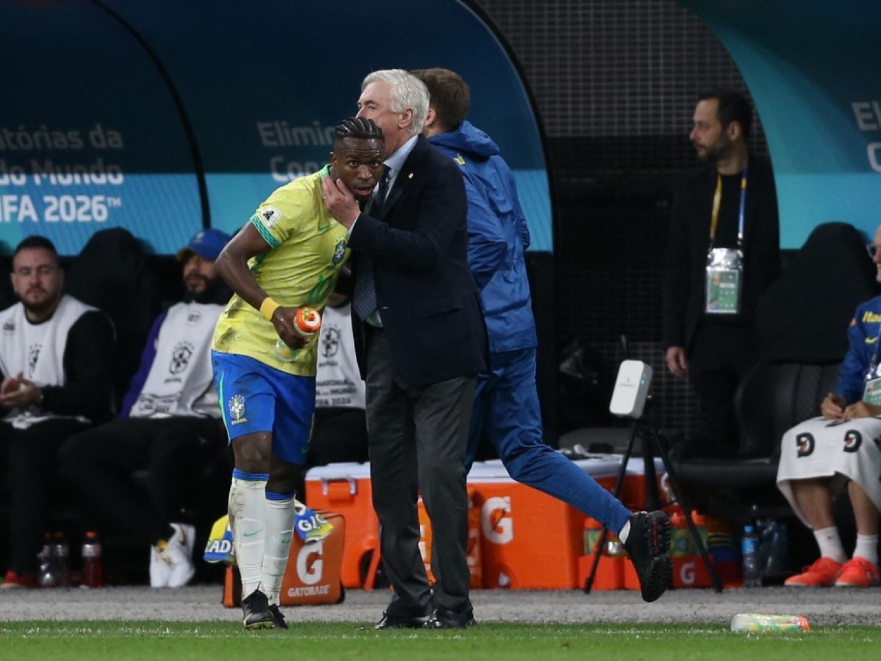 Brazil seal World Cup berth; Uruguay on the brink