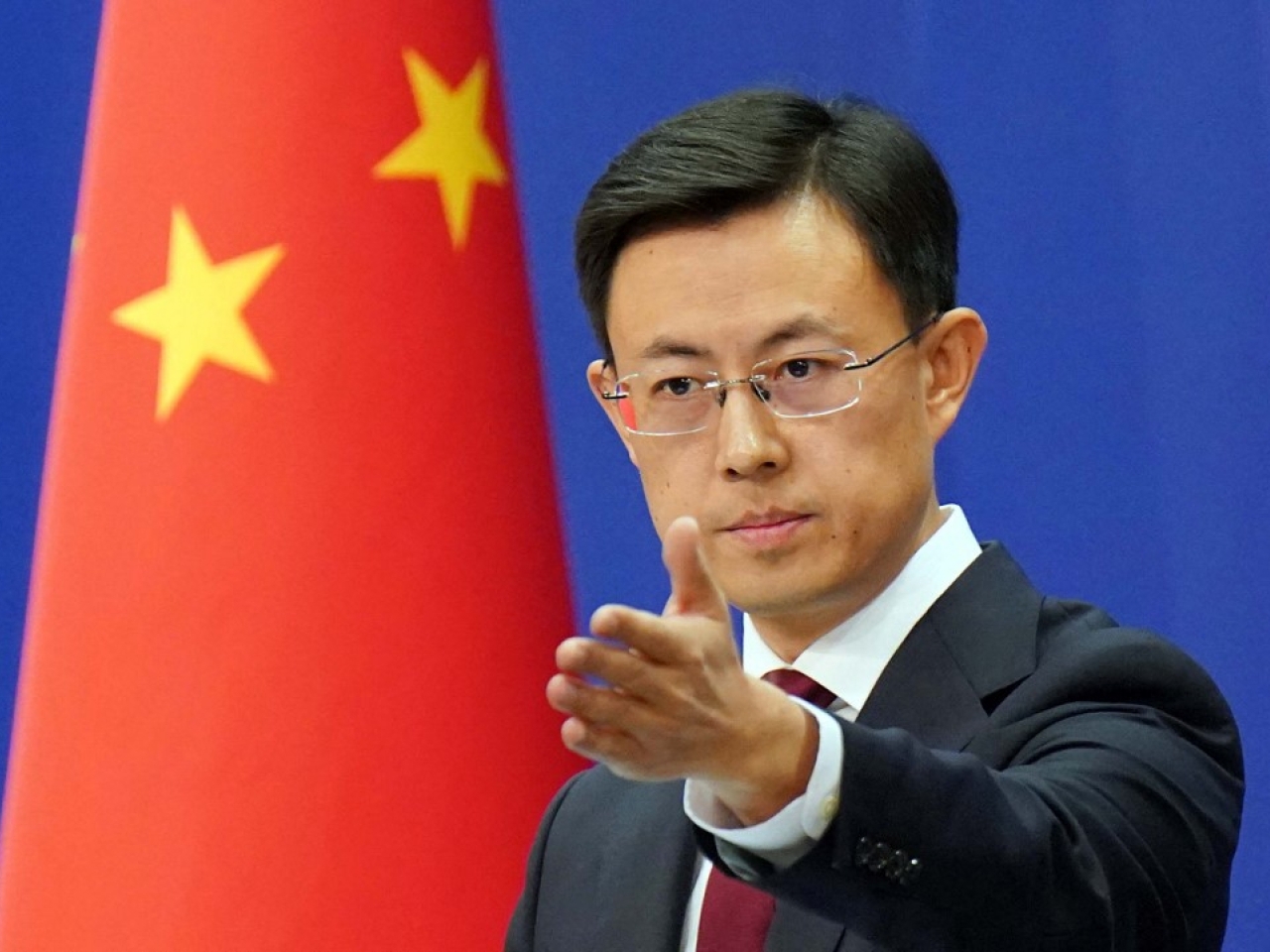 Beijing urges Mideast foes to step back from brink