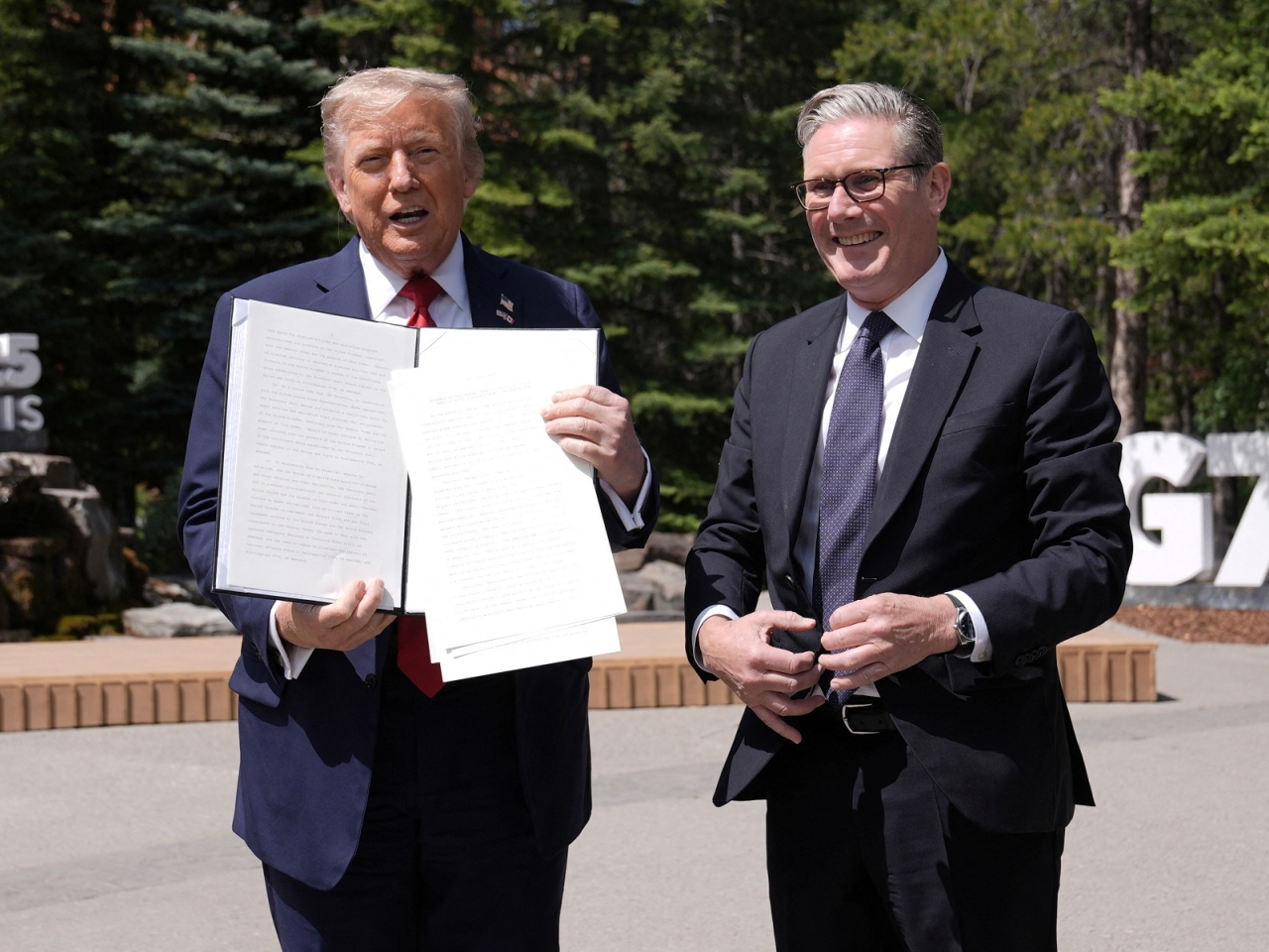 G7 leaders urge Trump to ease off trade war