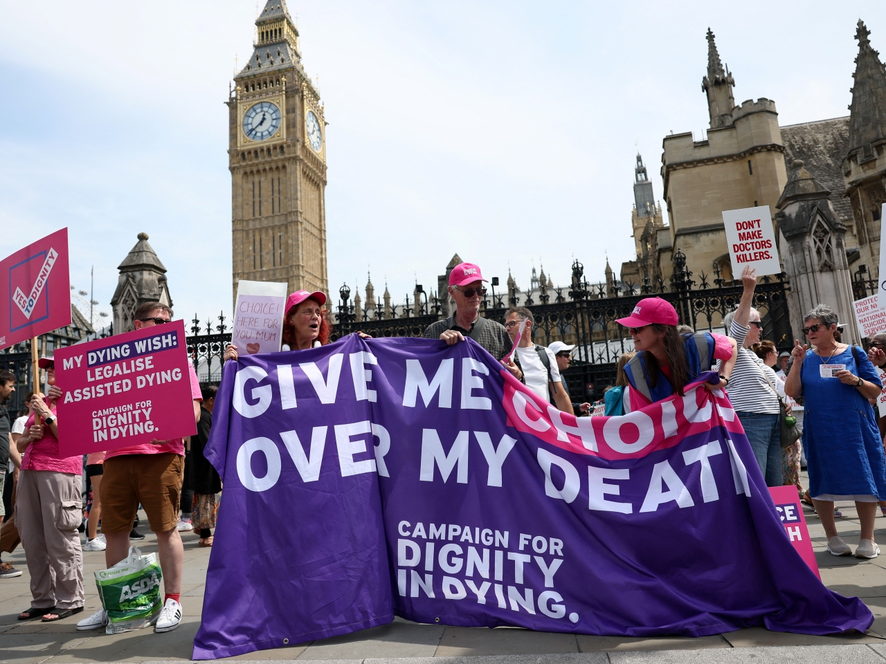 UK MPs vote in favour of assisted dying bill