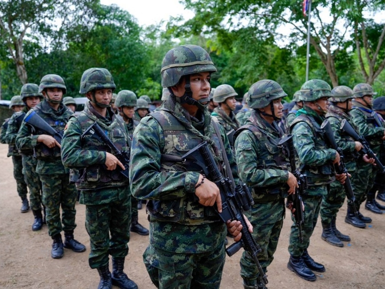 Cambodia PM orders halt to fuel imports from Thailand