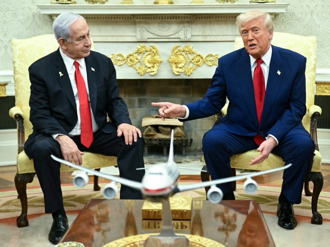 Trump hits out at continued Netanyahu prosecution
