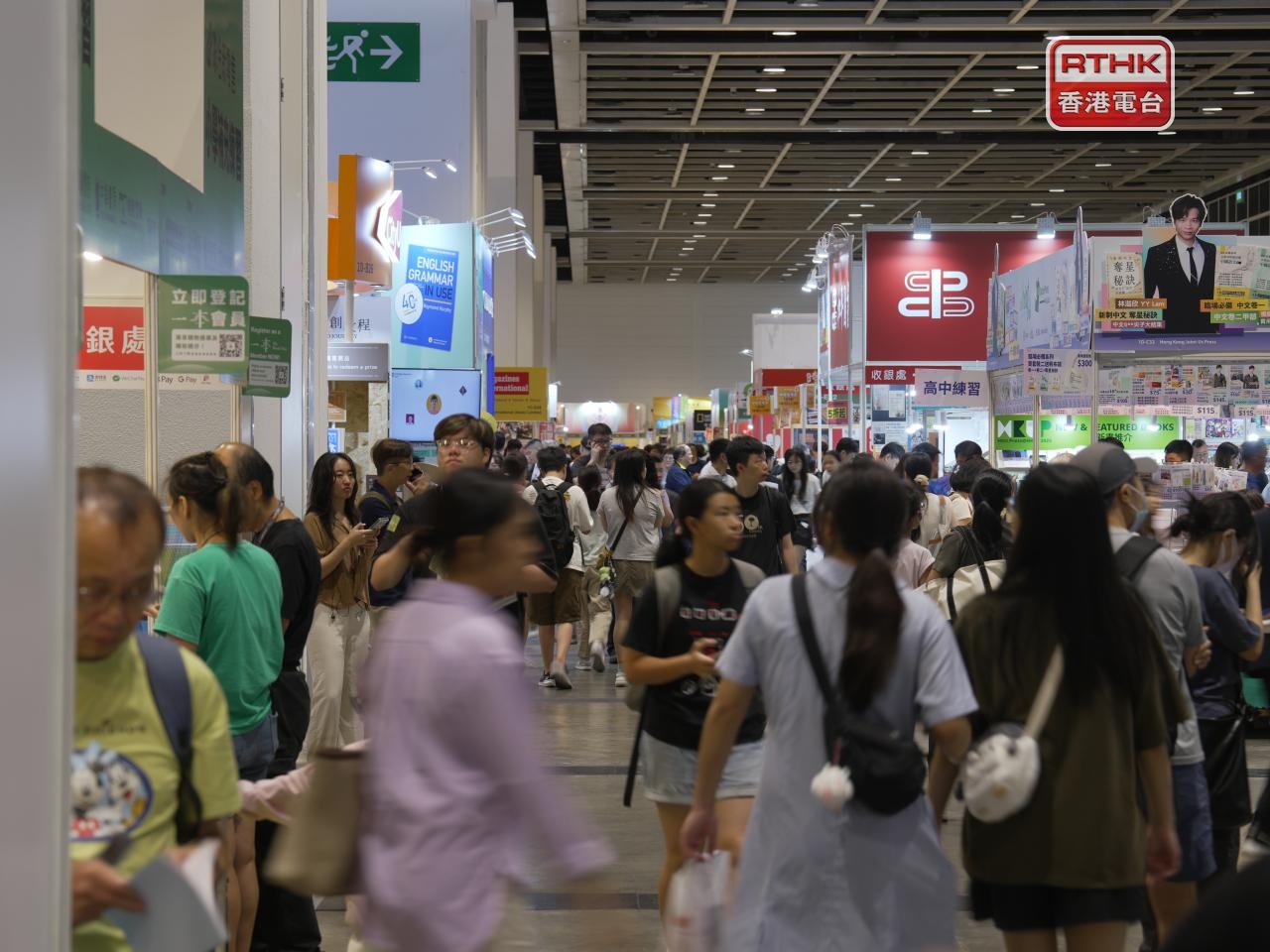 Culinary theme gives Book Fair throng a lot to chew on