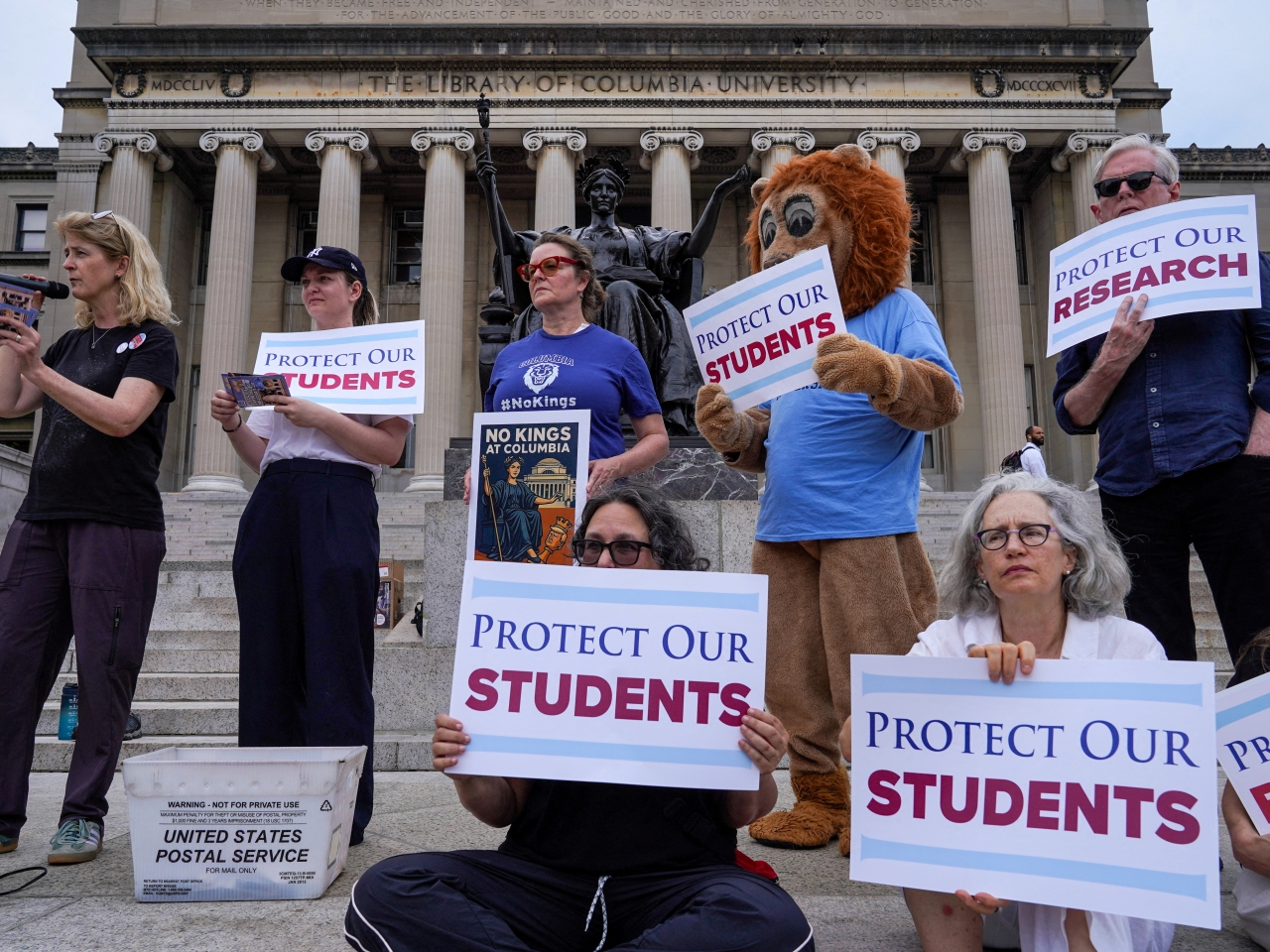 Columbia University to pay US$200m in funding deal