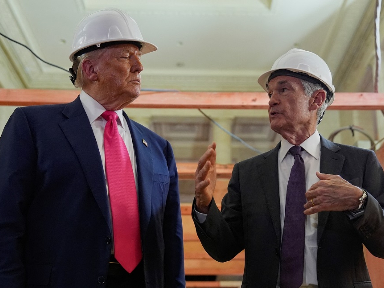Trump, Fed chief Powell bicker during tense visit