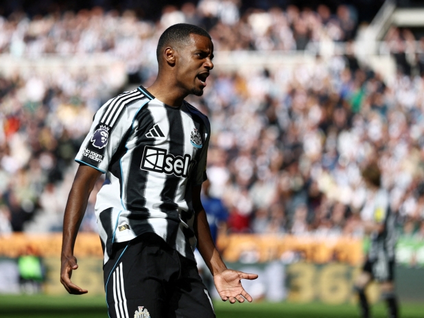 Isak calls for 'change' after Newcastle trust broken