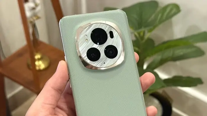 موبايل Honor Magic6 Pro مع كاميرا بيريسكوب وبطارية 5600 مللي… اللي بيحصل ده مش طبيعي