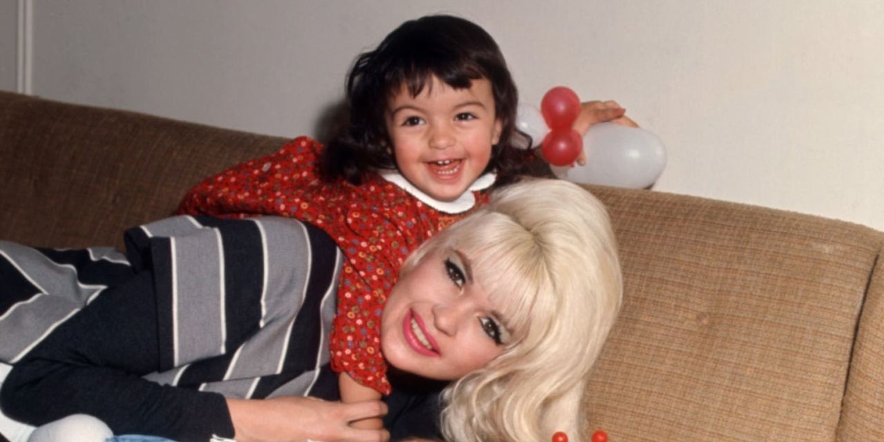 ‘My Mom Jayne' Review: Mariska Hargitay's Personal Production on HBO