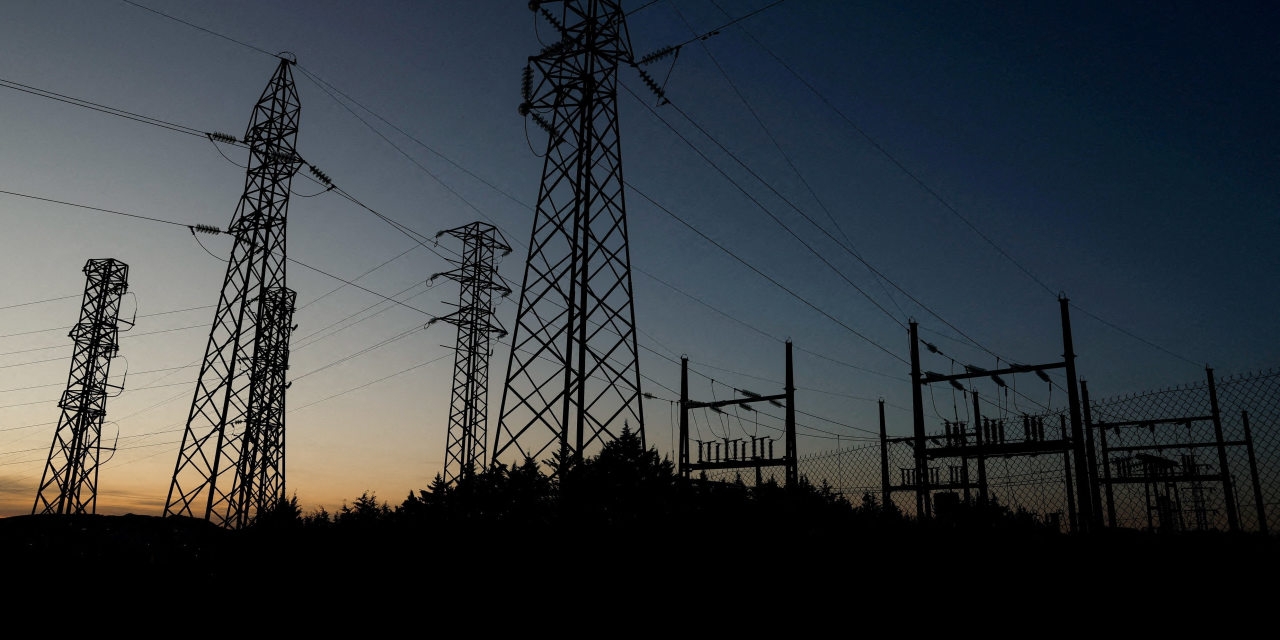 The Physics Behind the Spanish Blackout