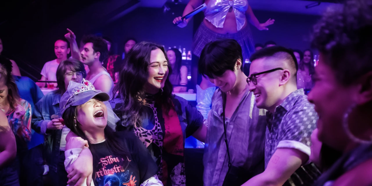 ‘The Wedding Banquet' Review: A Farce With Feelings