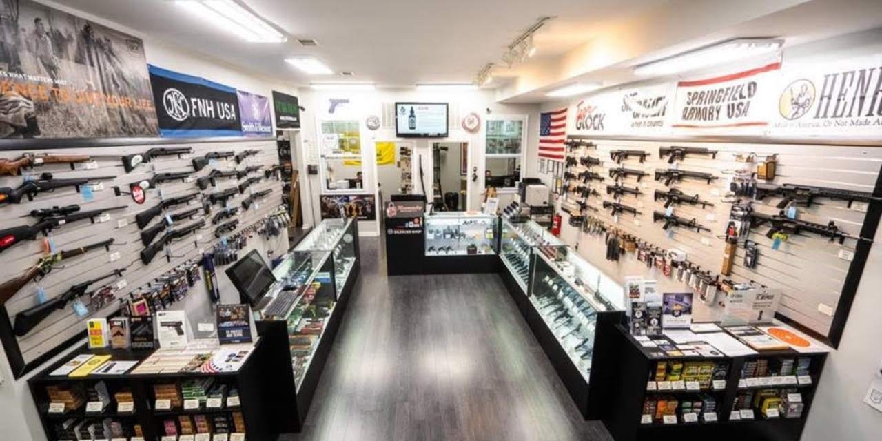Bloomberg's Antigun Nonprofit Targets a Mom-and-Pop Store