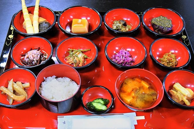 Wanted: Poop donors in Yamagata for bacteria study