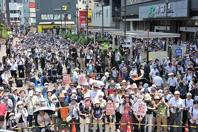 Survey: No LDP candidate wants ban on corporate donations