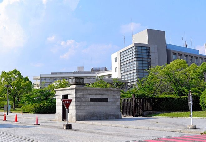 Kansai schools invite Harvard researchers, students