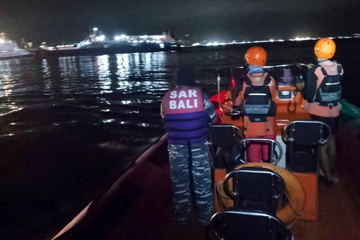 Indonesia rescuers find 31 survivors in ongoing search after ferry sinks near Bali